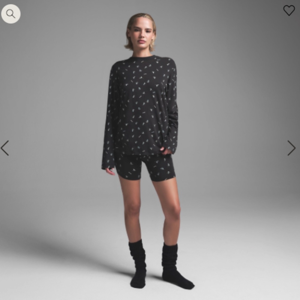 NWT SKIMS  Long Sleeve T-shirt & Boxer Set | Washed Onyx Ski Print | Sz S